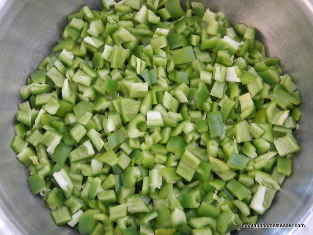 Preserving peppers by chopping and freezing to use year round | Montana Homesteader