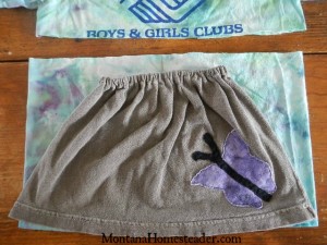 How to make a tshirt skirt for girls | Montana Homesteader